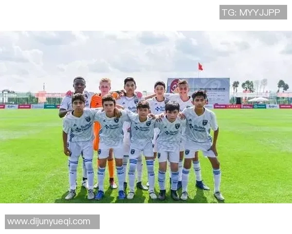 中国足球明星风采大汇聚从传奇到新星一网打尽的精彩瞬间与成就回顾 中国足球明星风采大汇聚从传奇到新星一网打尽的精彩瞬间与成就回顾